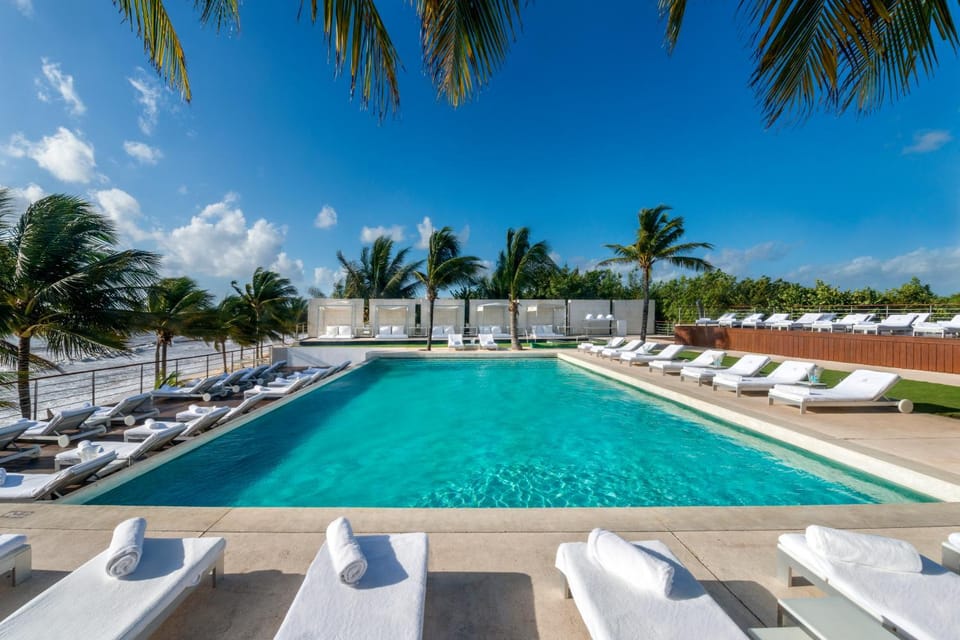Swimming pool, Swimming pool