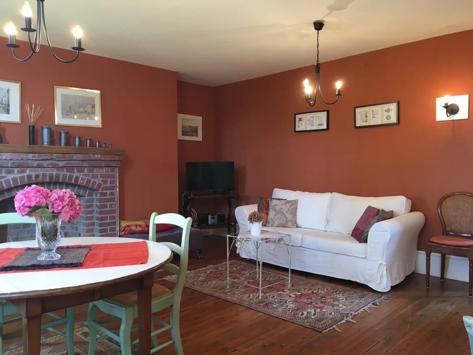 Chambres d'Hôtes & Gites La Chatellenie Bed and Breakfast in Normandy