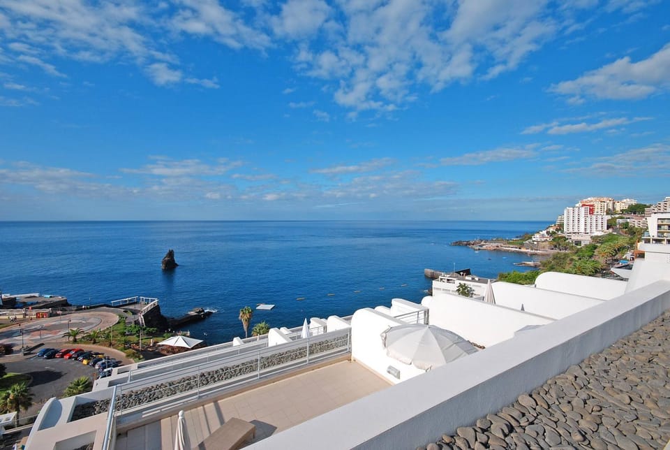 View (from property/room), Balcony/Terrace, Sea view, Parking