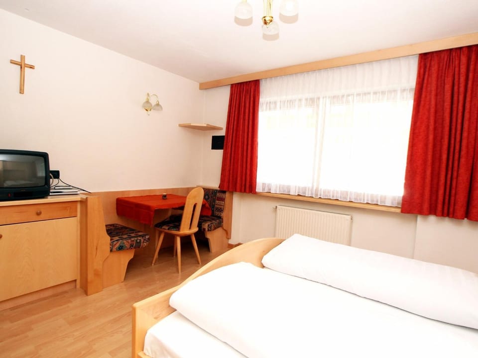 Dining area, Bedroom