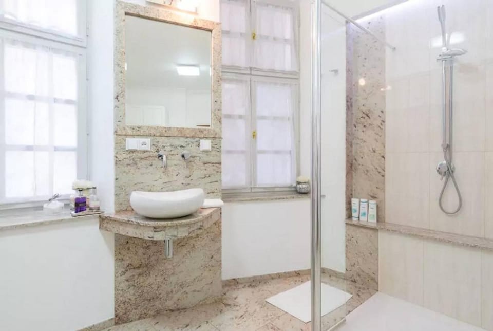 Quiet apartment in the heart of Old Town centre Apartment in Prague