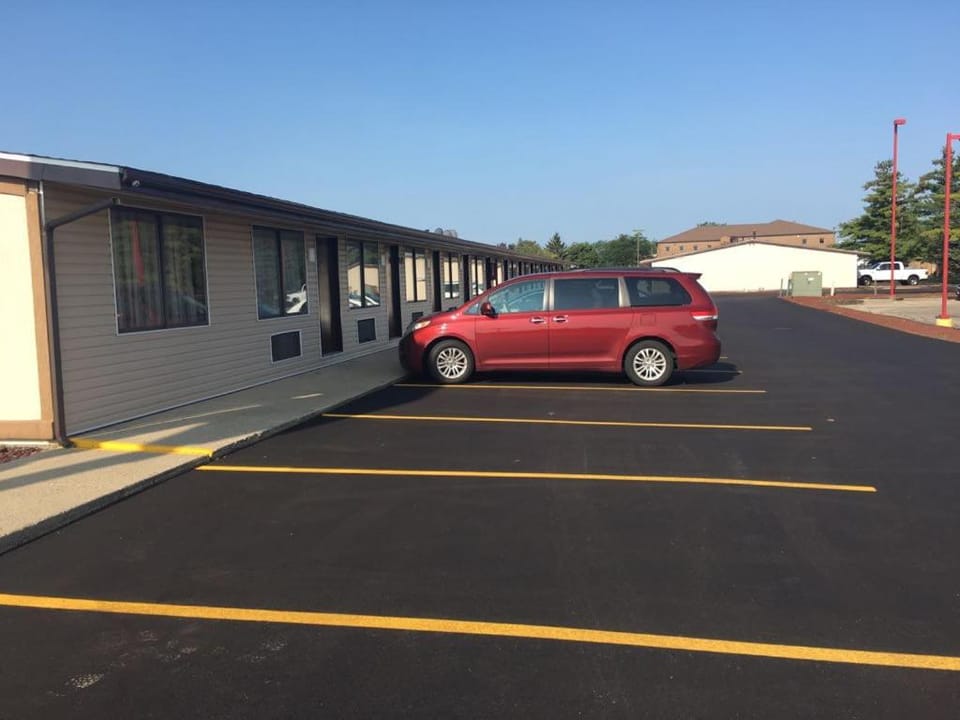 Super 9 Motel Troy Hotel in Ohio