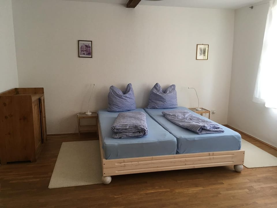 Bed, Photo of the whole room