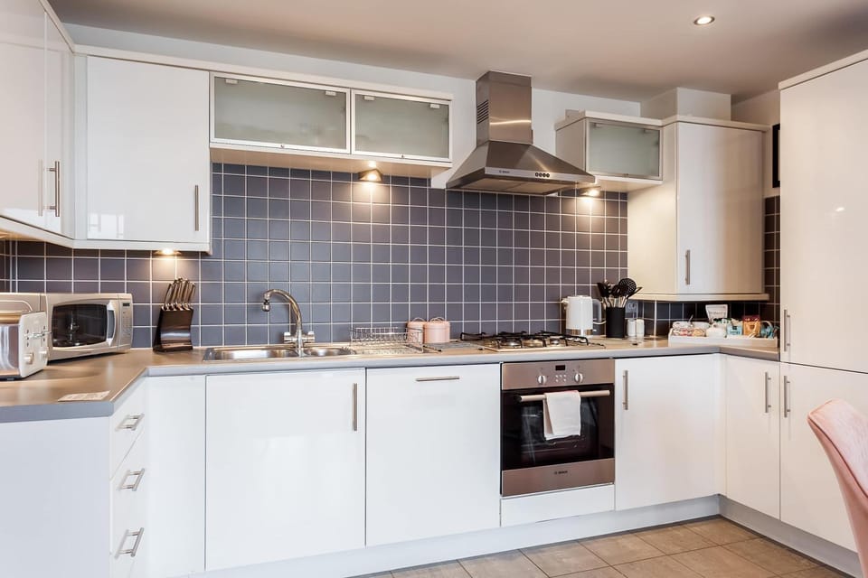 Mojo - Modern Apartment with Balcony Apartment in Poole