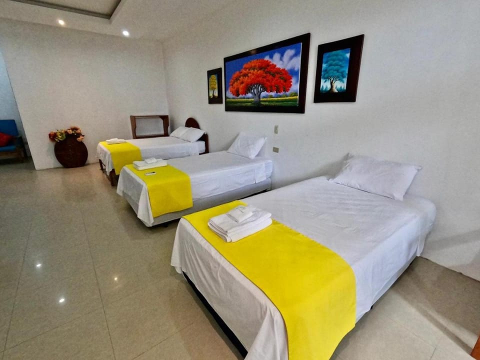 Bedroom, Family