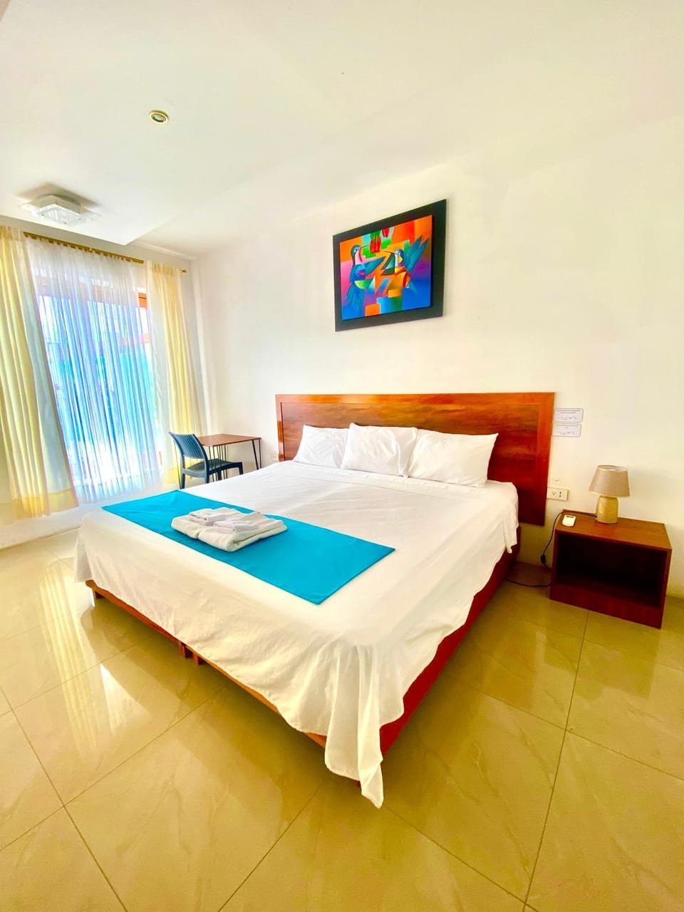 Photo of the whole room, Bedroom