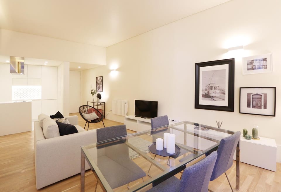 Kitchen or kitchenette, Living room, Dining area
