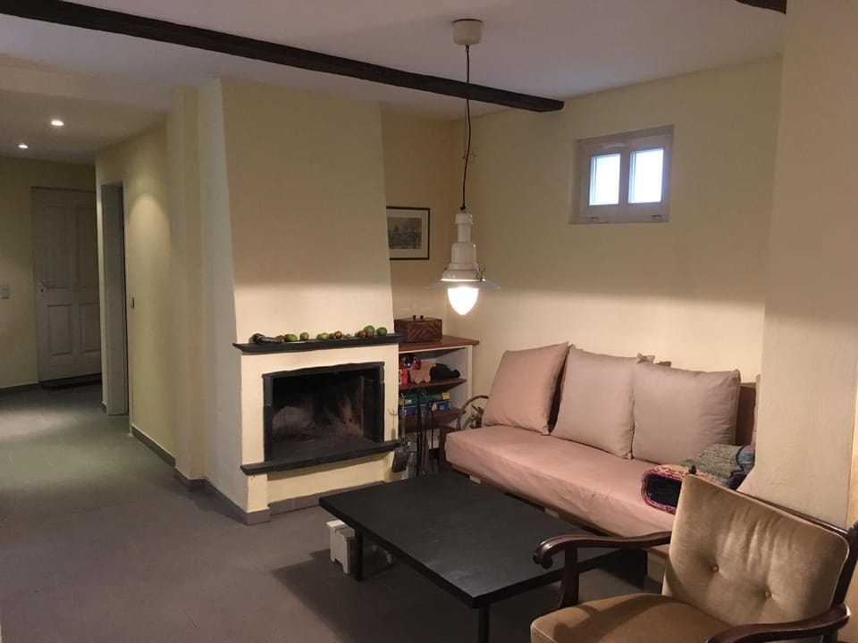 Activities, Living room, Other, Decorative detail, Seating area