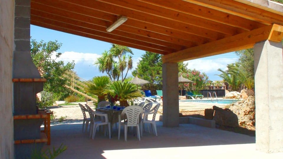 Can Bril Villa in Migjorn