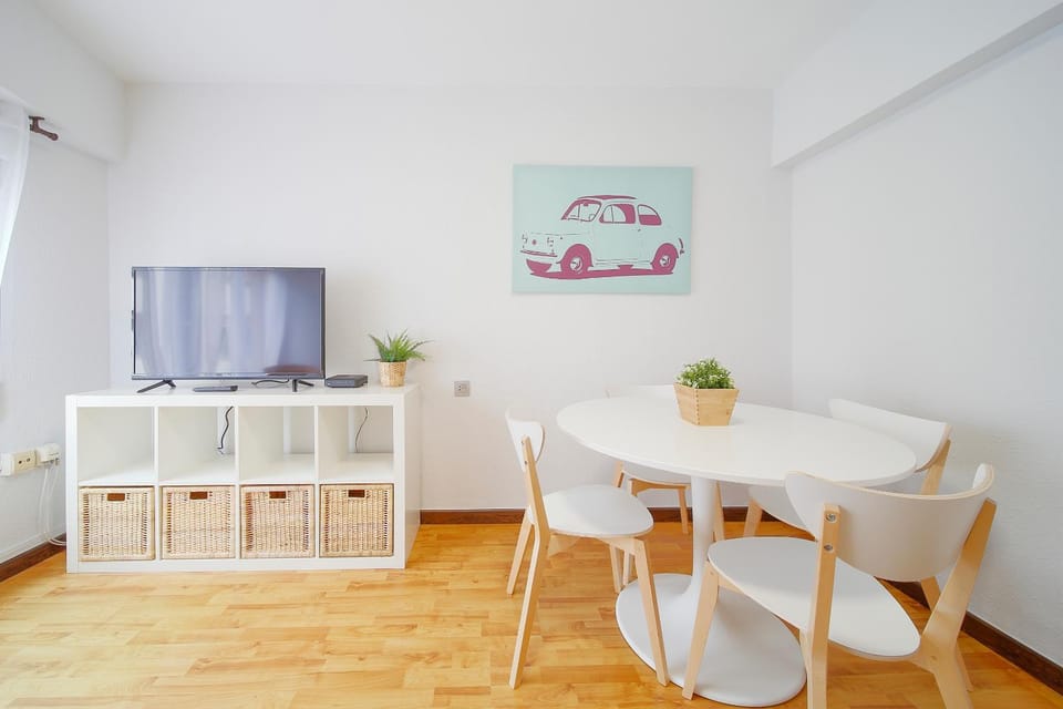 TV and multimedia, Living room, Seating area