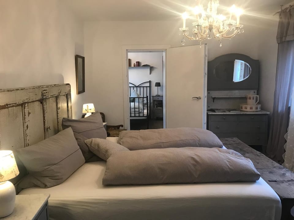 Living room, Bedroom