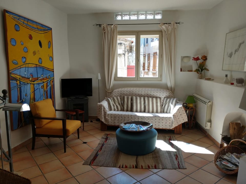 Living room, Lounge or bar, Seating area