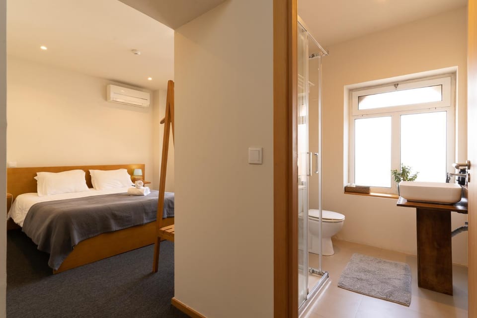 Peach Hostel & Suites Hostel in Porto