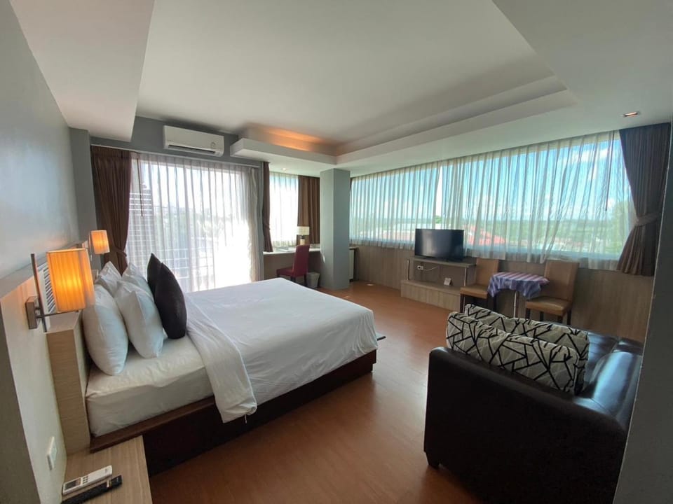 Green Hotel and Resort Hotel in Laos