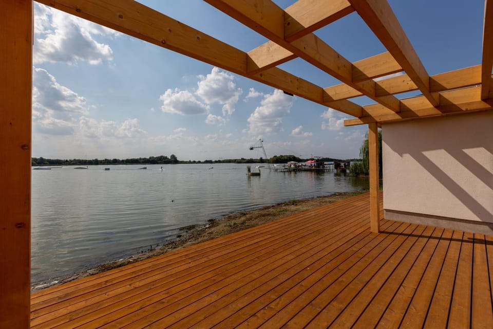 Property building, Lake view