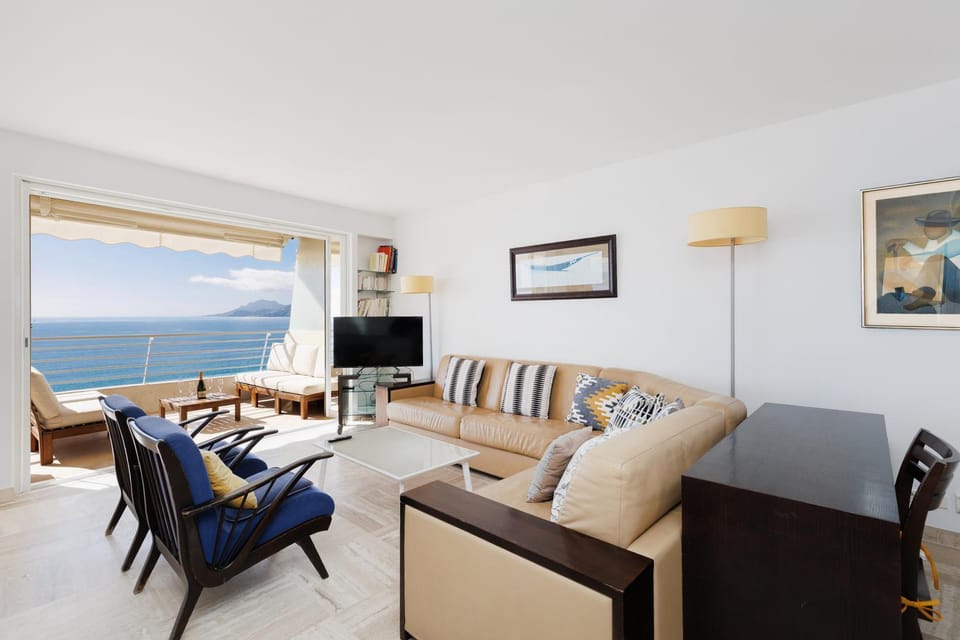 Mer du Sud 4 YourHostHelper Apartment in Cannes