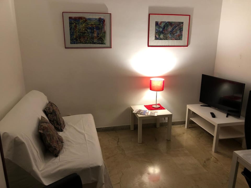 TV and multimedia, Seating area