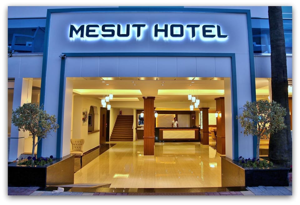 Facade/entrance, Property logo or sign