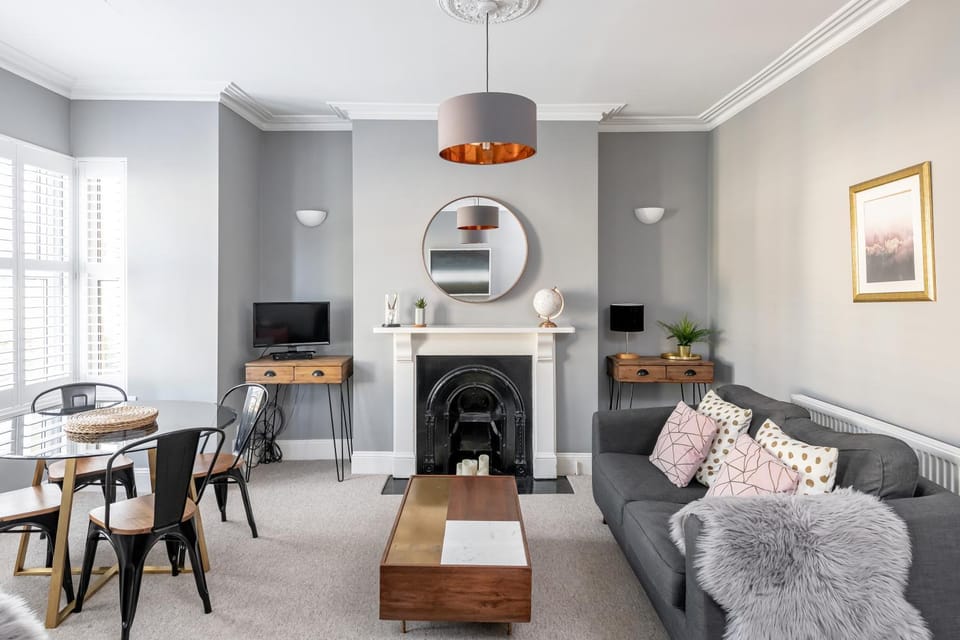 Living room, Seating area, Dining area