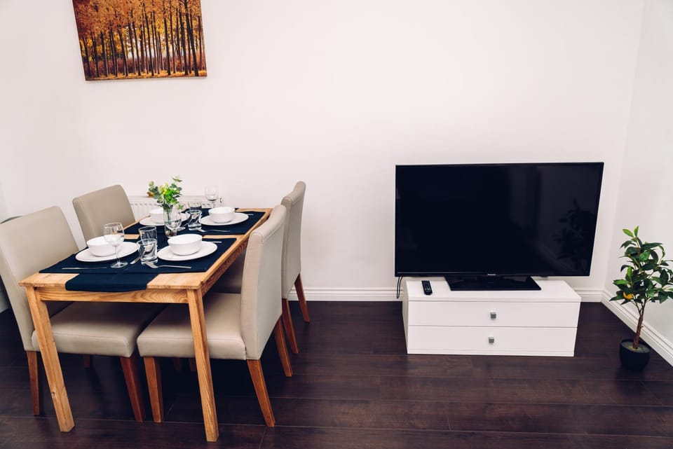 Detached Coach House House in Colchester