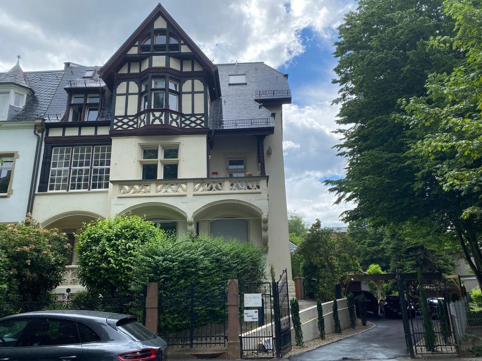 Style Comfort Silence Apartment in Freiburg