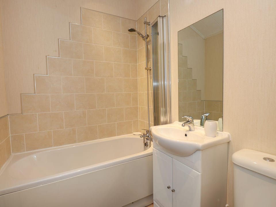 Shower, Bathroom, Bath, towels
