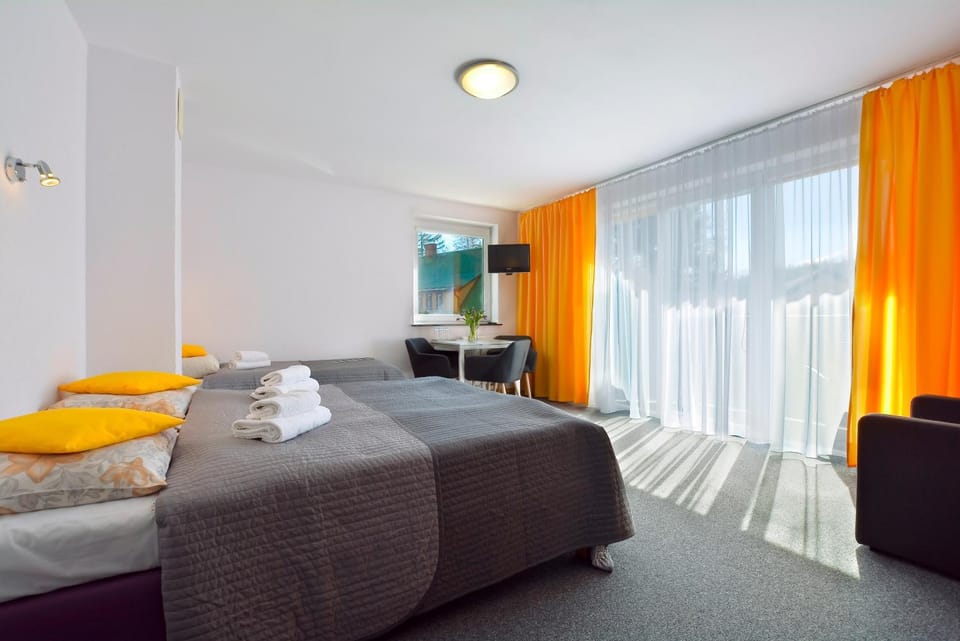 Bed, Living room, Photo of the whole room, Bedroom, towels