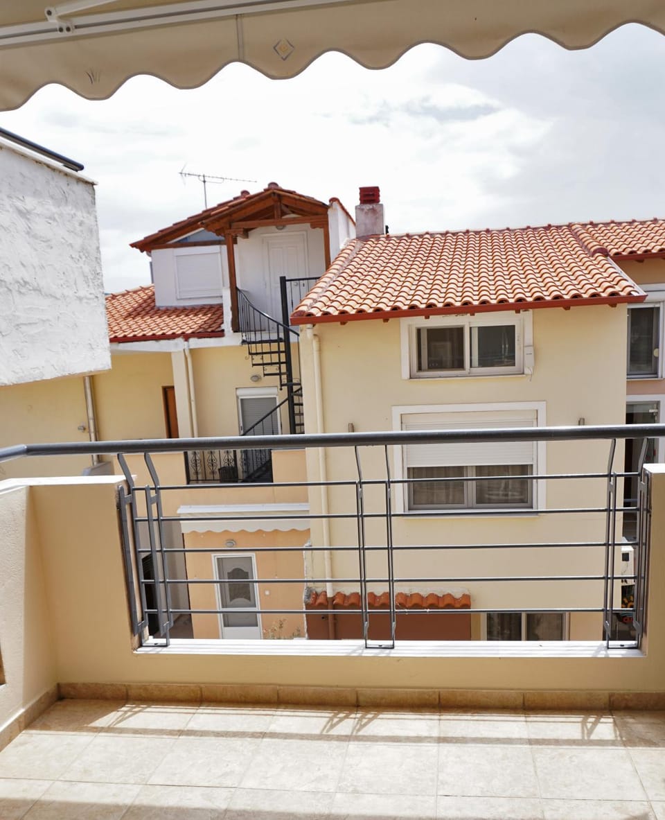 Balcony/Terrace, Garden view