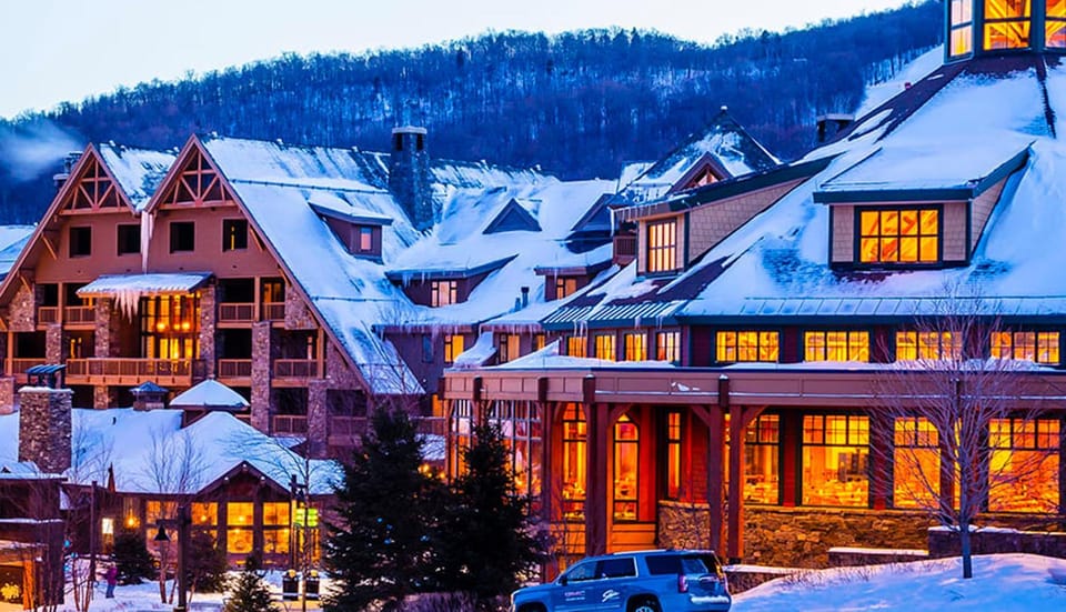 1116 Lodge At Spruce Peak Ski In Ski In Ski Out King Studio By Stowe Mountain Rentals Resort in Stowe