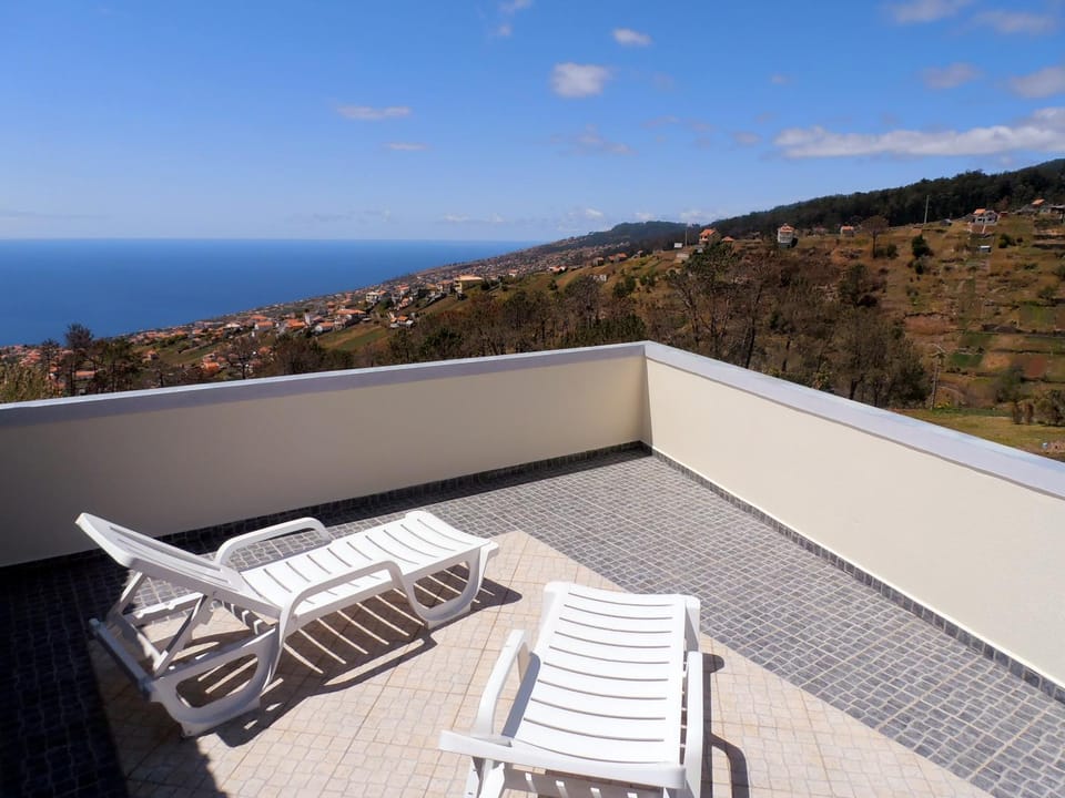 Patio, Day, Natural landscape, View (from property/room), Balcony/Terrace, Living room, Seating area, Mountain view, Sea view, sunbed