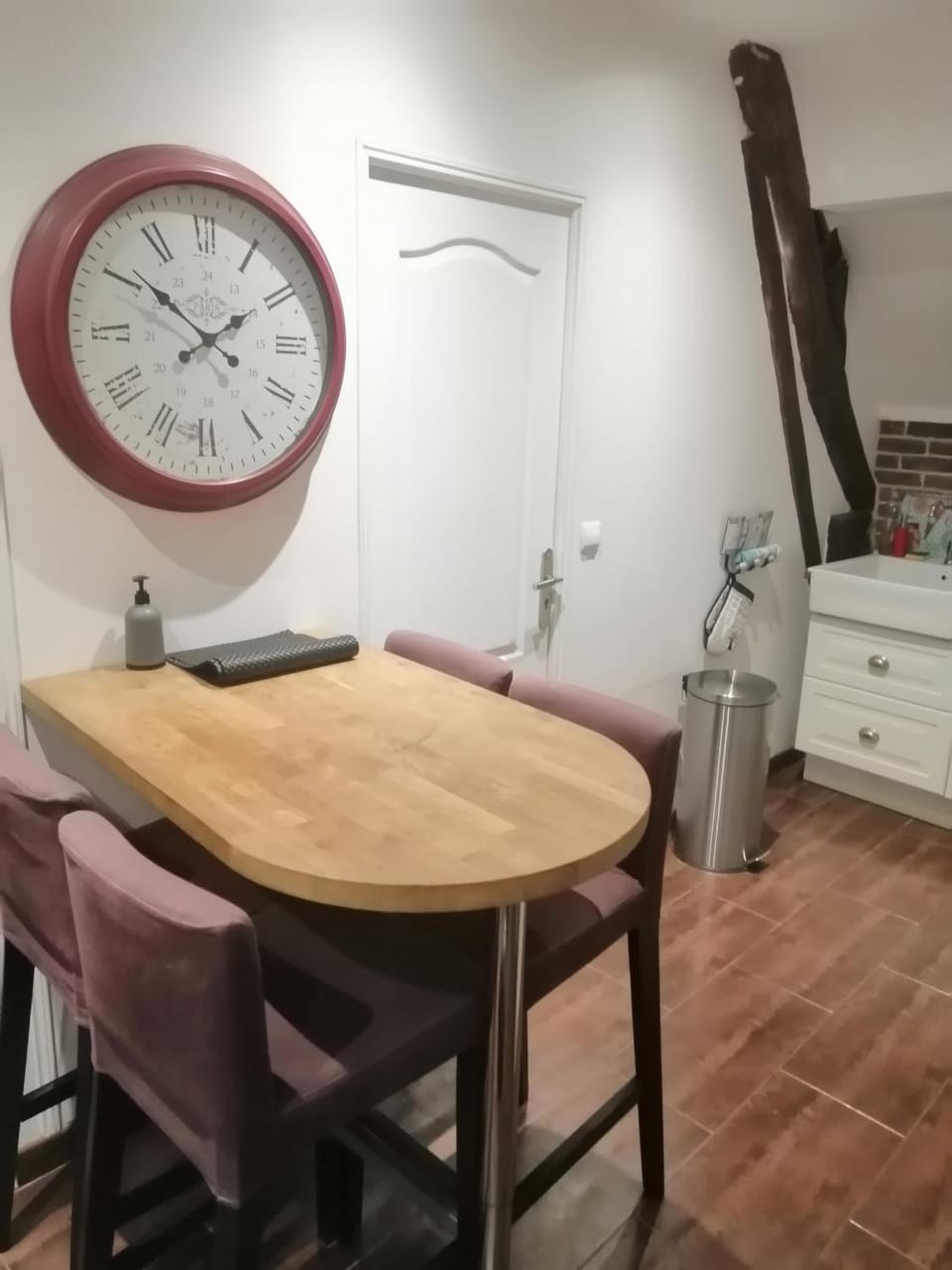 F3 2CHBS TOUT EQUIPE SULLY CENTRE Apartment in Centre-Val de Loire