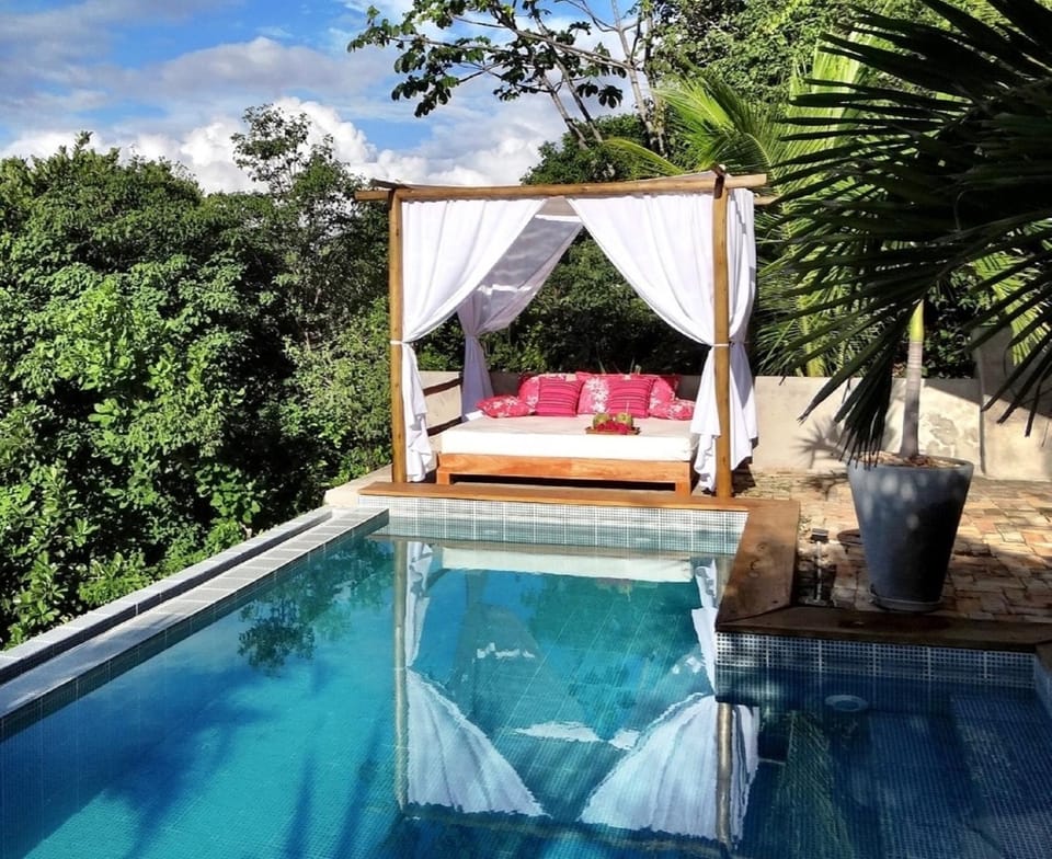 Day, Swimming pool