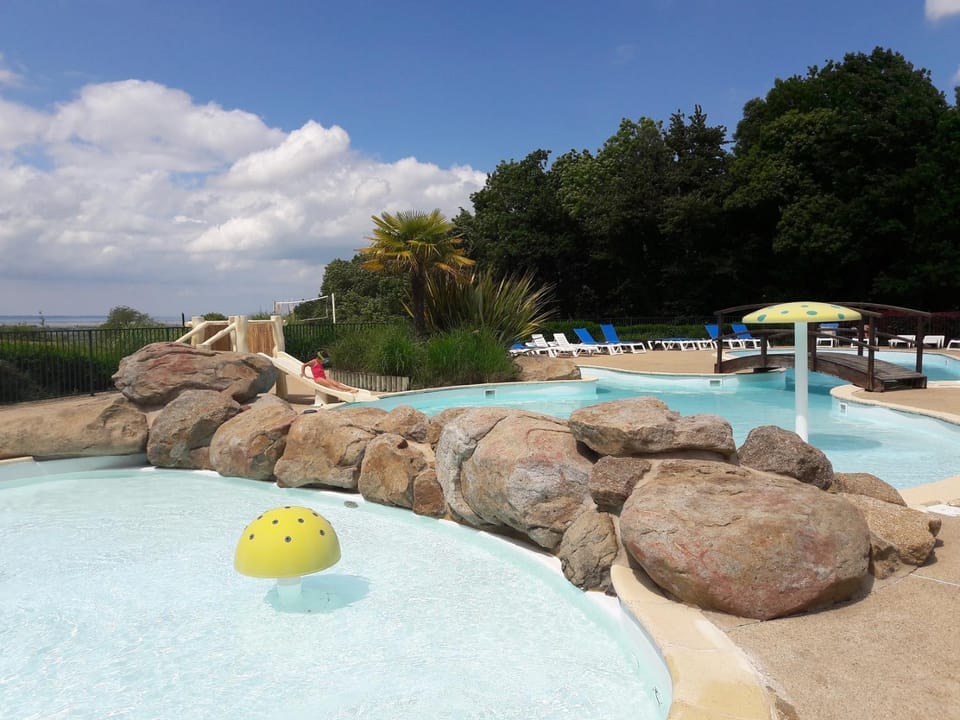 Aqua park, Swimming pool