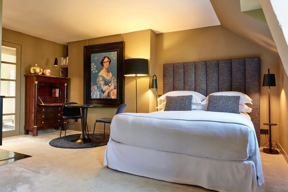 Bed, TV and multimedia, Photo of the whole room, Dining area, Bedroom