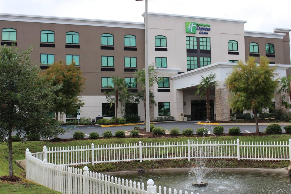 Property building, Natural landscape