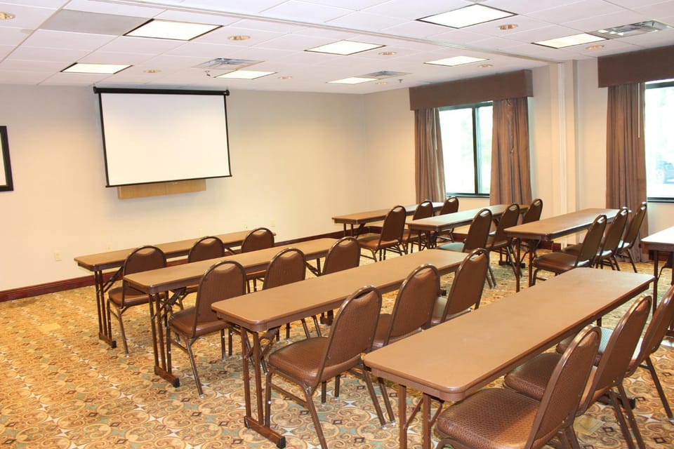 Meeting/conference room