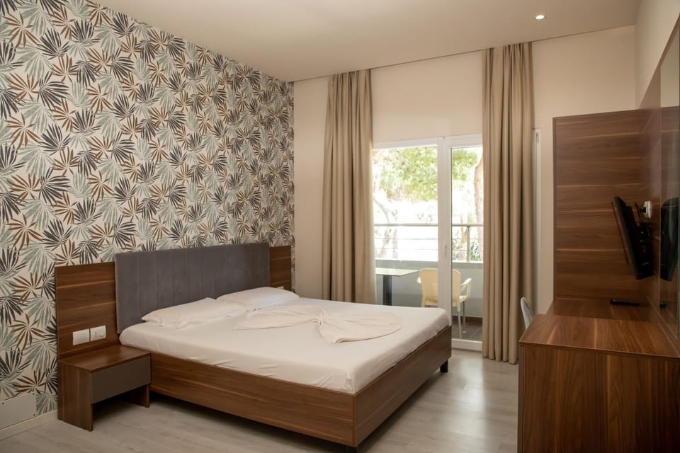Bed, Bedroom, wardrobe