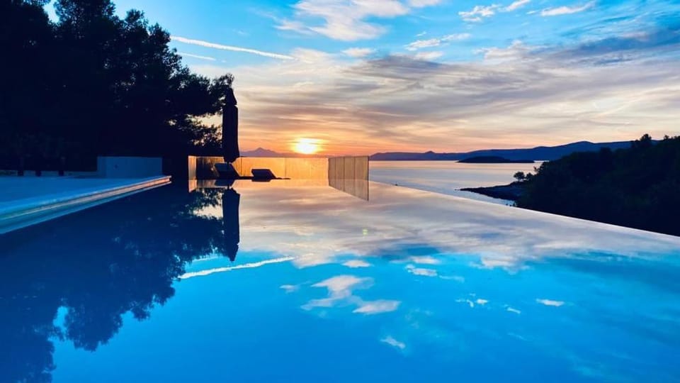 Holiday Hvar Bed and Breakfast in Split-Dalmatia County