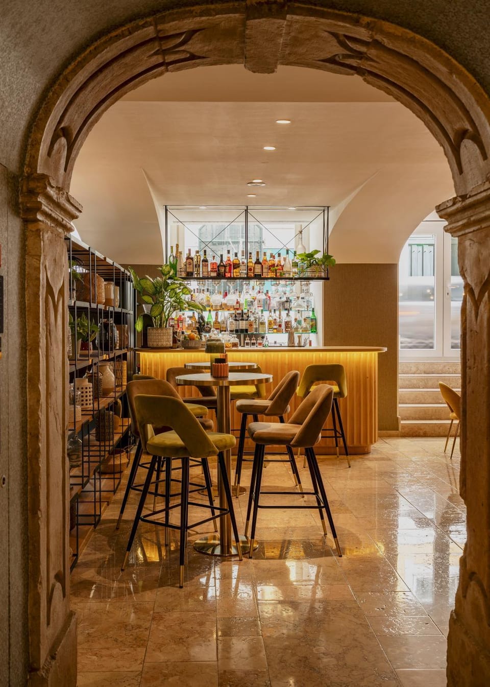 Lounge or bar, Food and drinks, Drinks, Alcoholic drinks, Non alcoholic drinks