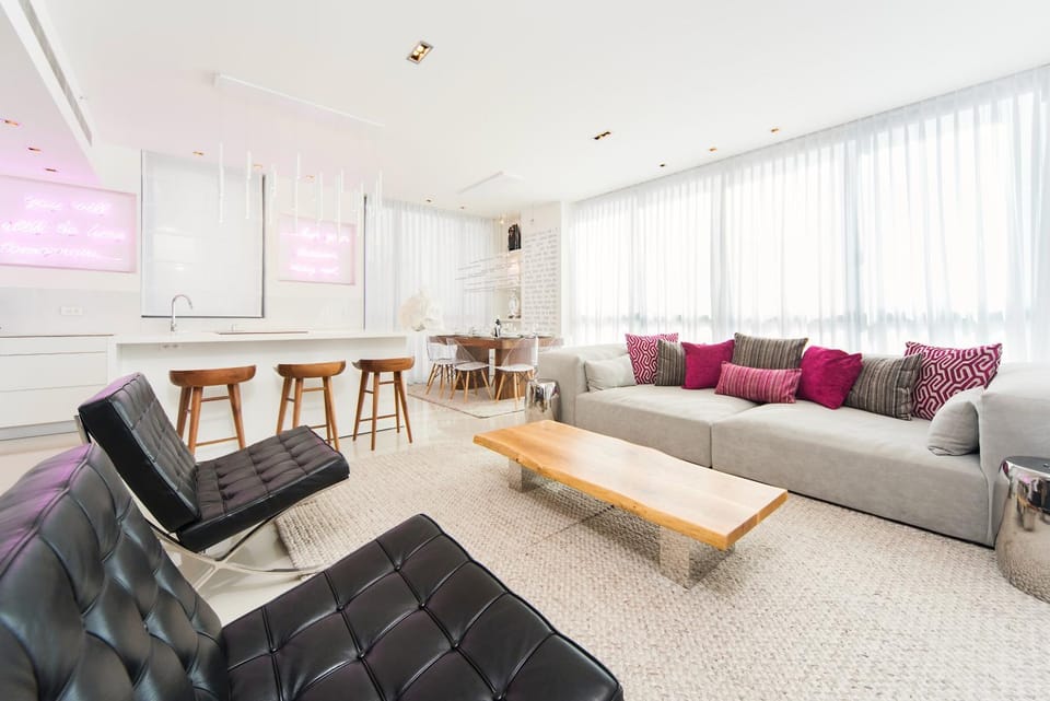 La Galerie Rothschild Arty & Luxury 4BDR Apartment in Tel Aviv-Yafo