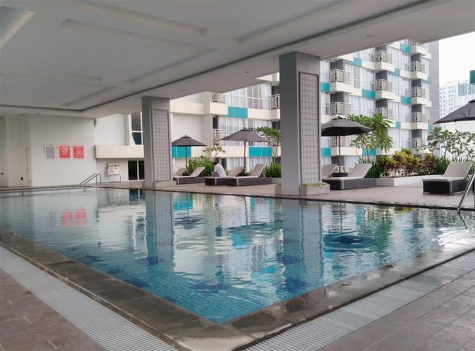 Property building, Swimming pool