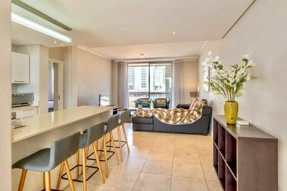 2BR Family Apartment near Waterfront Apartment in Cape Town
