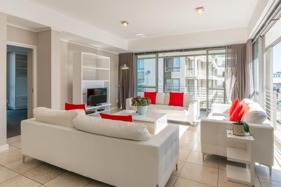 Harbour Bridge 20E Apartment in Cape Town