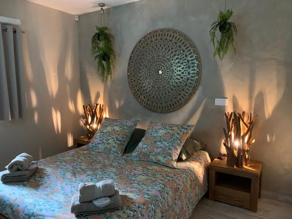 Le Paon Bleu Annecy Poisy Bed and Breakfast in Haute-Savoie