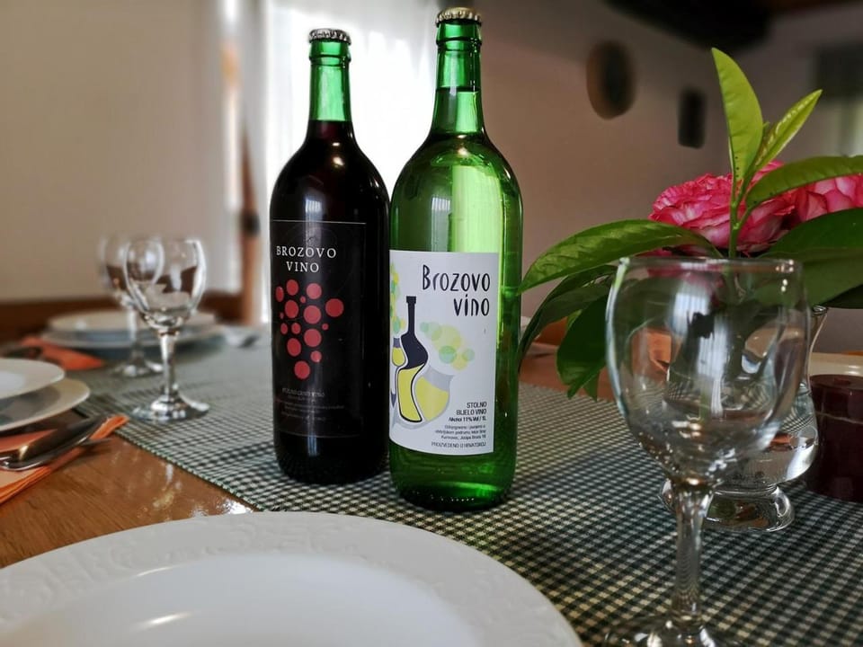 Food and drinks, Drinks, Alcoholic drinks