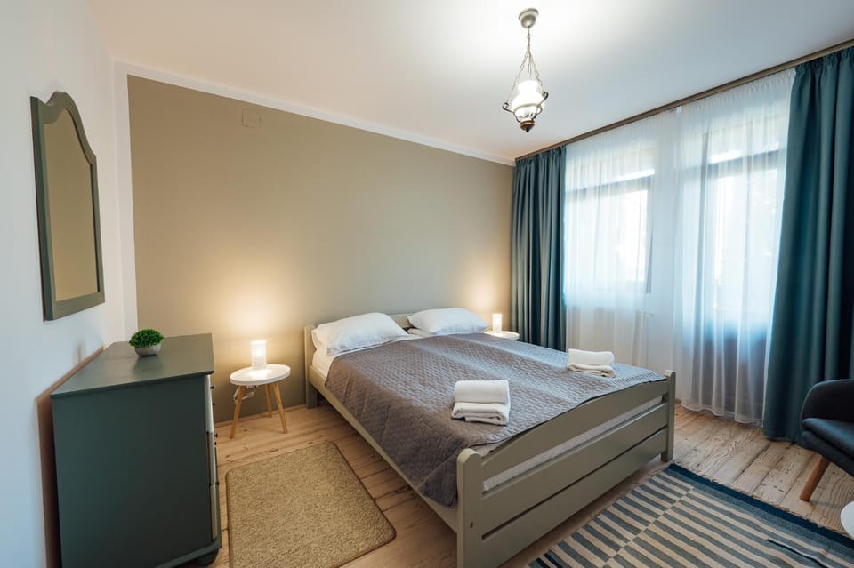 Property building, Photo of the whole room
