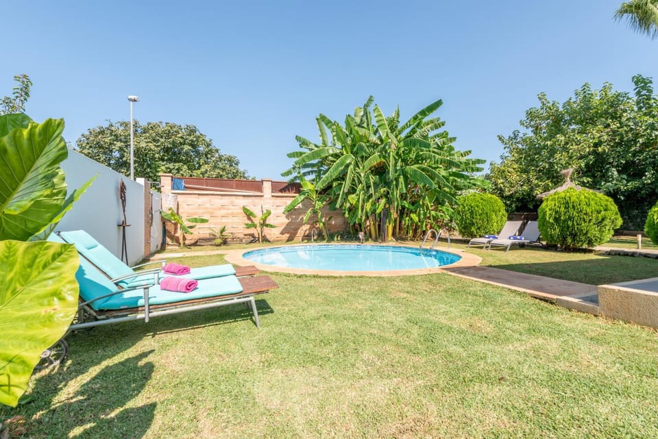 Property building, Swimming pool