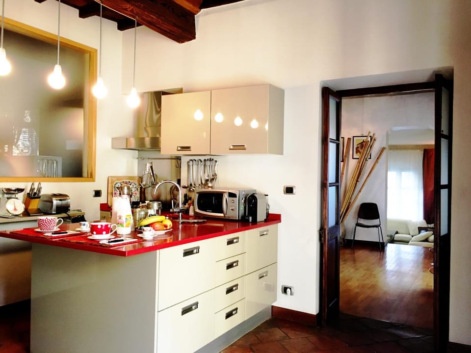 Coffee/tea facilities, Kitchen or kitchenette, Italian breakfast, minibar, pet friendly, stove, toaster