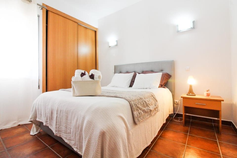 Bed, Bedroom, wardrobe