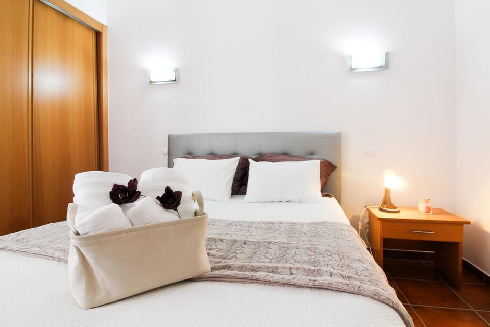 Bed, Bedroom, wardrobe